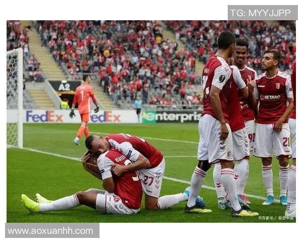 足球明星进球瞬间回顾各大联赛经典进球盘点与精彩时刻分享 足球明星进球瞬间回顾各大联赛经典进球盘点与精彩时刻分享